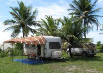 Nosso trailer nas praias de Prado na Bahia