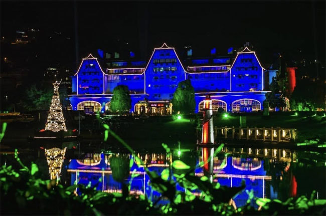 Palácio Quitandinha em Petrópolis no Natal Imperial