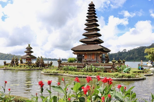 Templos para visitar em Bali na Indonésia