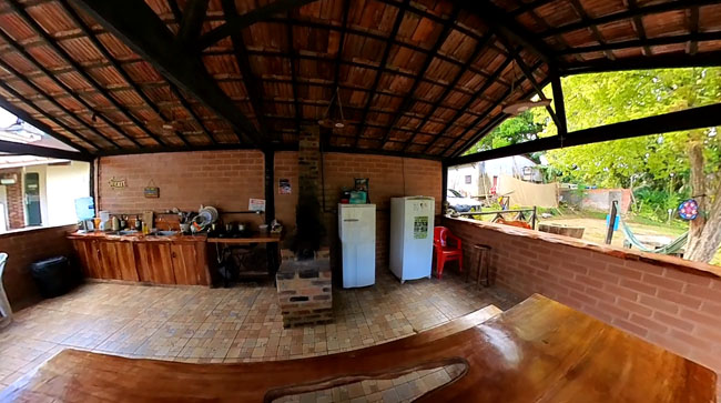 cozinha do Vô Batista Camping em Aldeia Velha